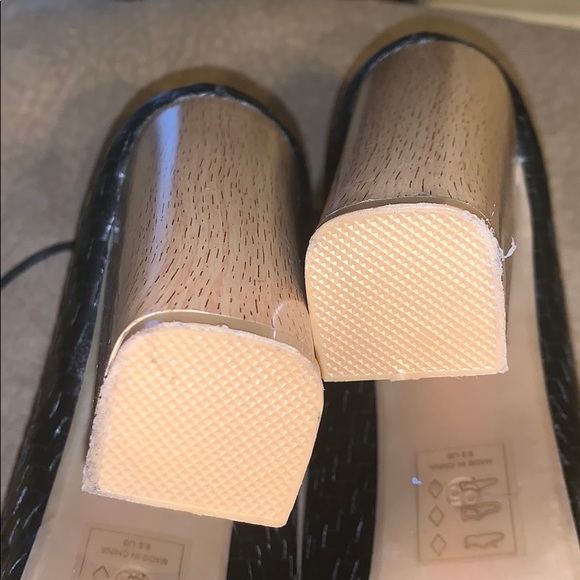 ”Shoedazzle” booties - Picture 5 of 7